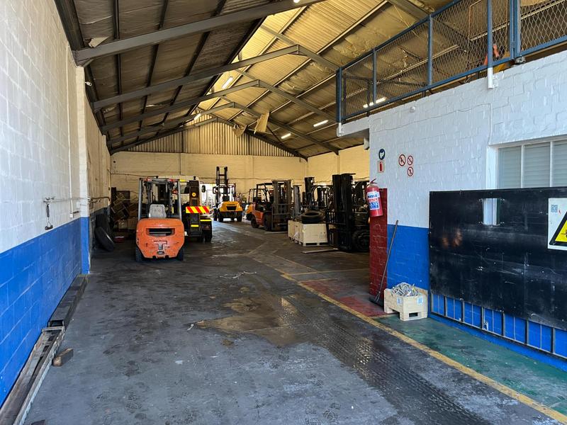 To Let Commercial Property for Rent in Montague Gardens Western Cape